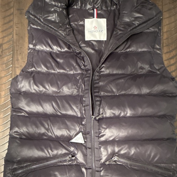 Moncler Other - Moncler Quilted Down Lightweight Zip Puffer Vest Black Sleeveless MENS 0 Short
